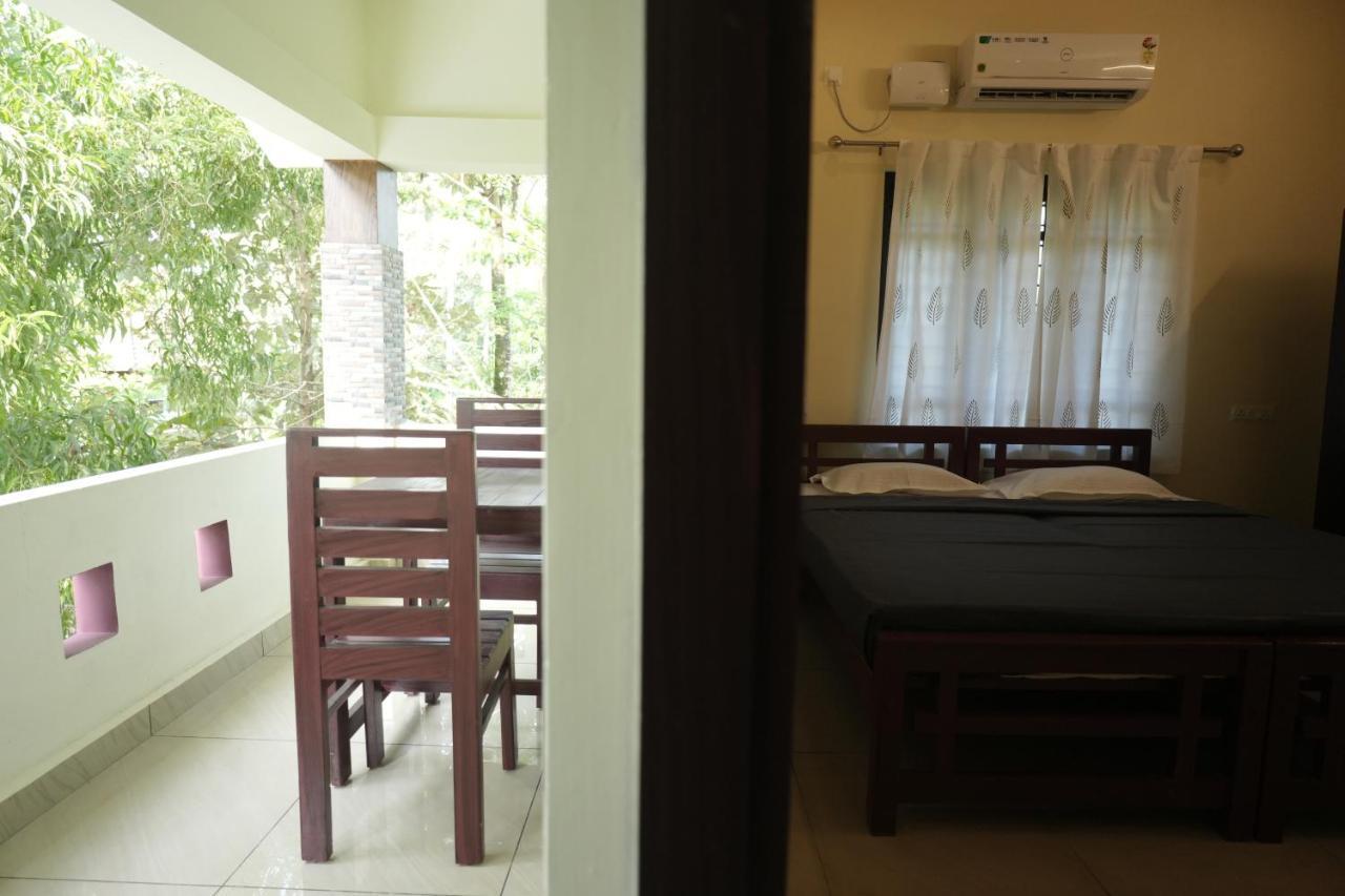 Cliff & Coral Hostel Варкала Екстериор снимка