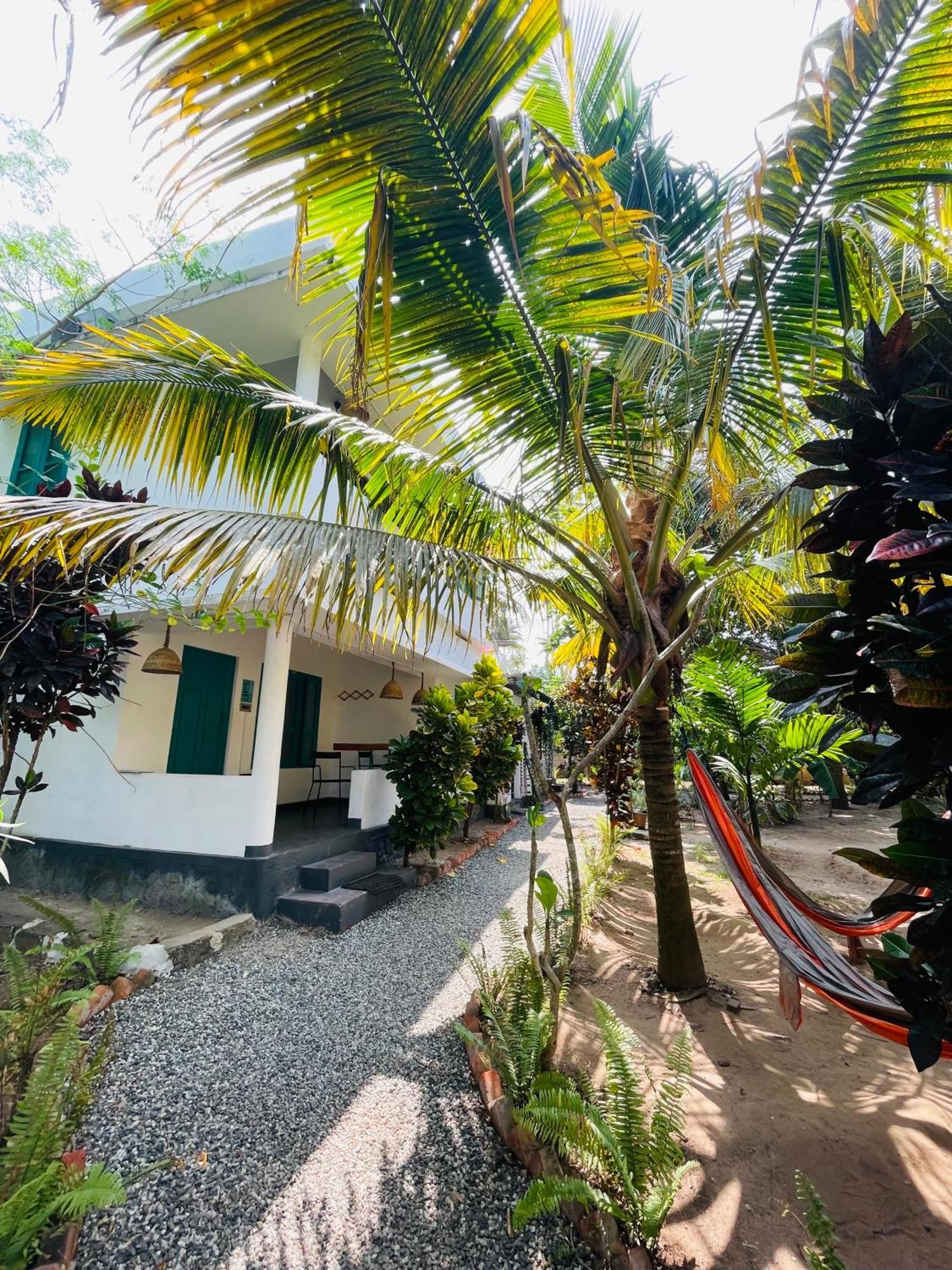Cliff & Coral Hostel Варкала Екстериор снимка