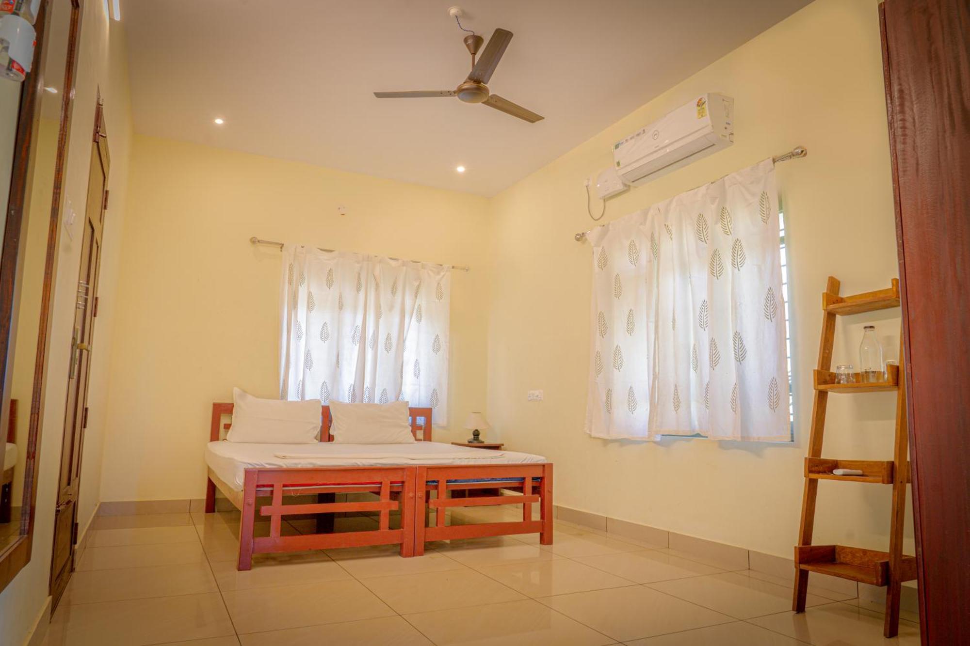 Cliff & Coral Hostel Варкала Екстериор снимка